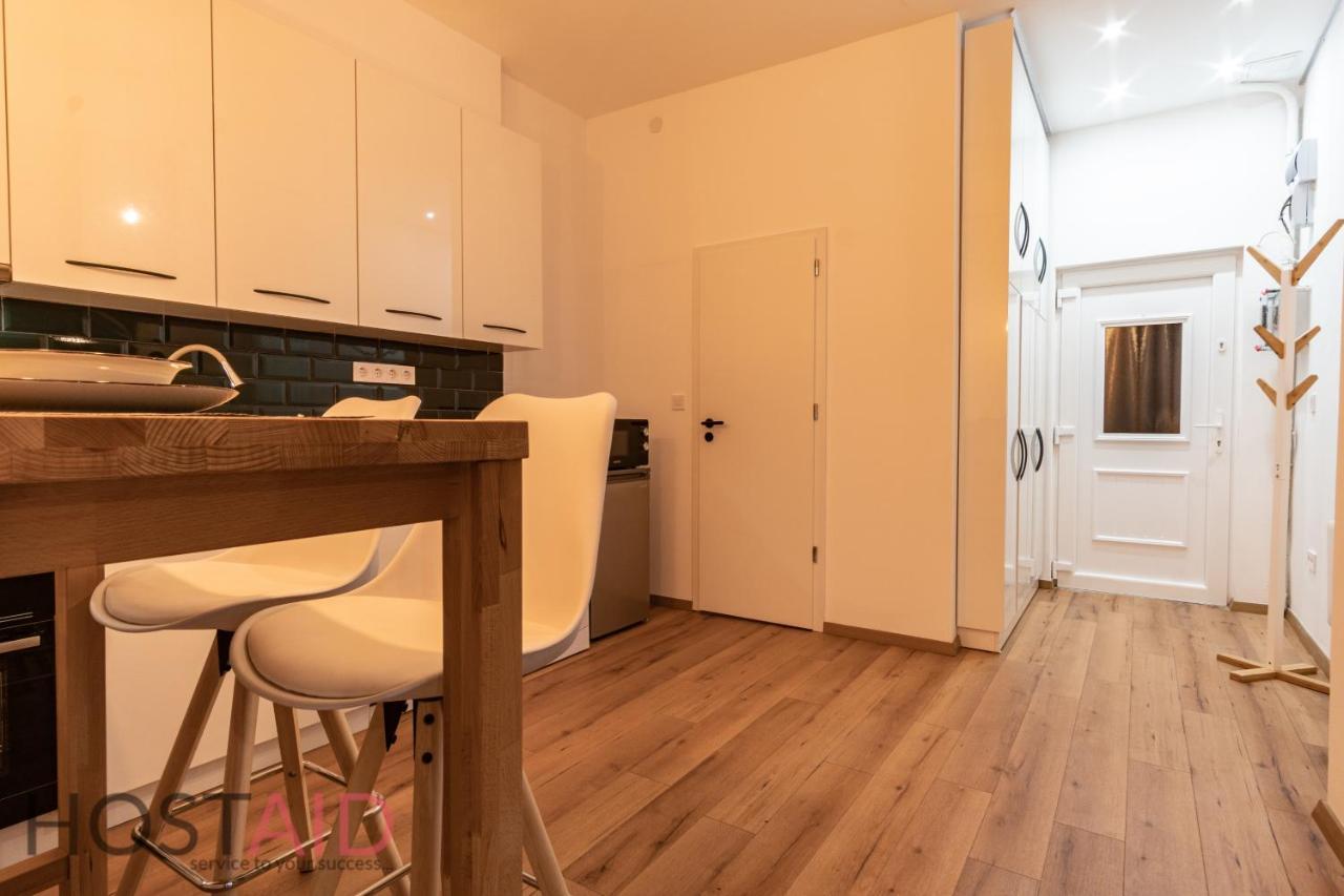 Kd11 Apartment Hostaid Budapest Bagian luar foto